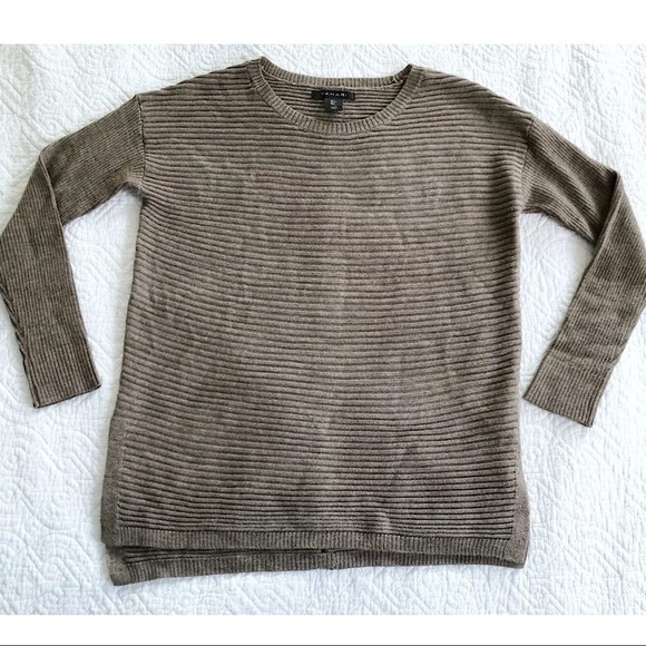 Tahari Light Brown "Button-Back" Sweater Large - Picture 4 of 7